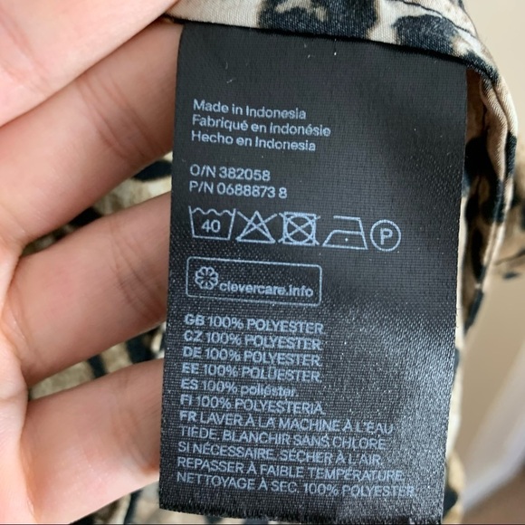 [H&M] Size: 4 Brown & Black Leopard Animal Print Long Sleeve Button Down Top - Picture 6 of 9